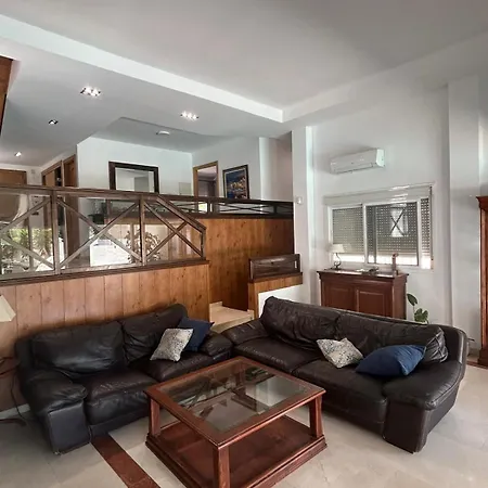 Holiday home Camelia